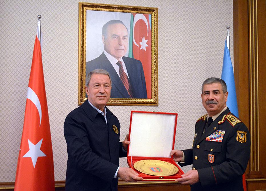 Hulusi Akar Azərbaycana gəldi - FOTO
