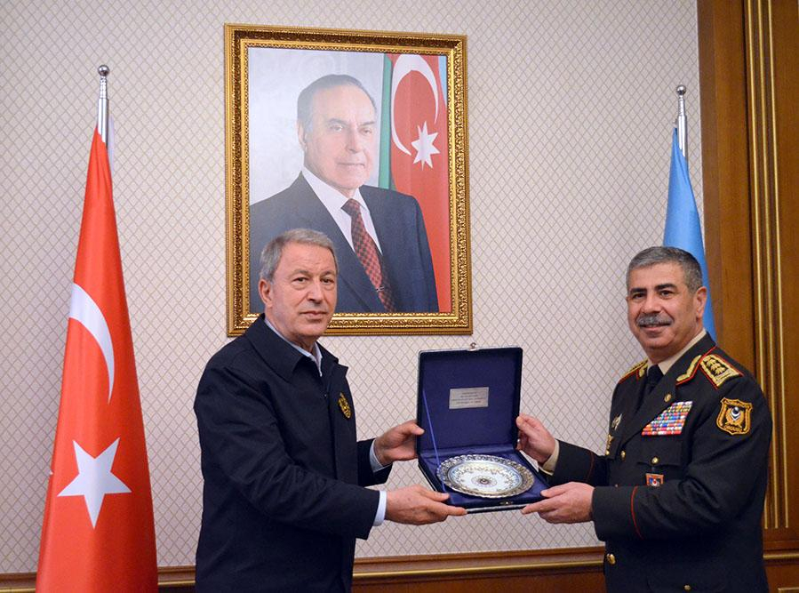 Hulusi Akar Azərbaycana gəldi - FOTO