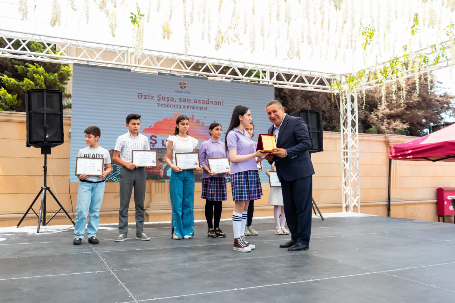 İdrak liseyində mötəbər təqdimat: "Əziz Şuşa, sən azadsan"