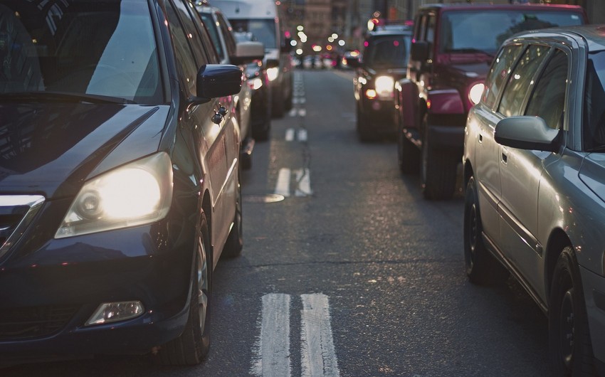 Paytaxtda sıxlıq müşahidə edilən yollar açıqlanıb - SİYAHI