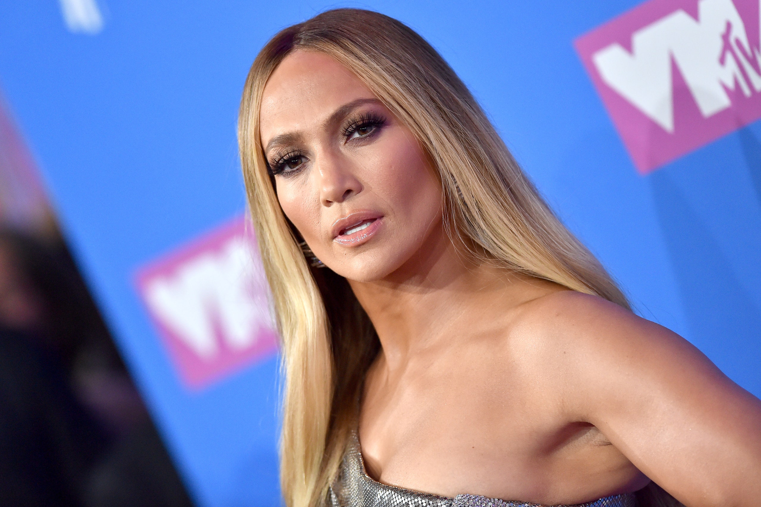 Cennifer Lopez hamamda çəkdirdiyi fotosunu paylaşdı, gündəm oldu - FOTO