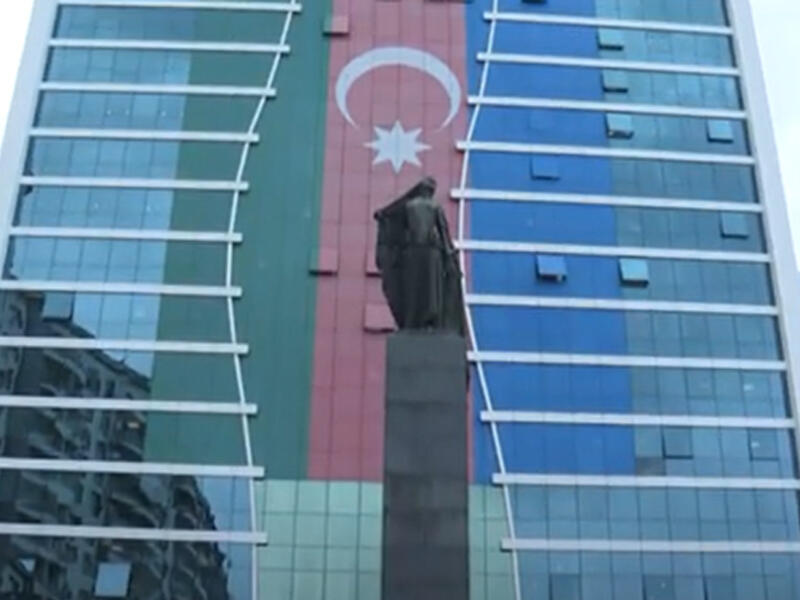 “Azad qadın” heykəli söküləcək? - BŞİH-dən açıqlama