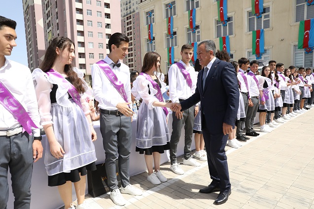 Abşeron məktəblərində 
