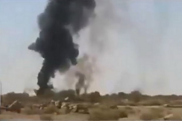 İranda F-14 qırıcısı qəzaya uğrayıb - VİDEO
