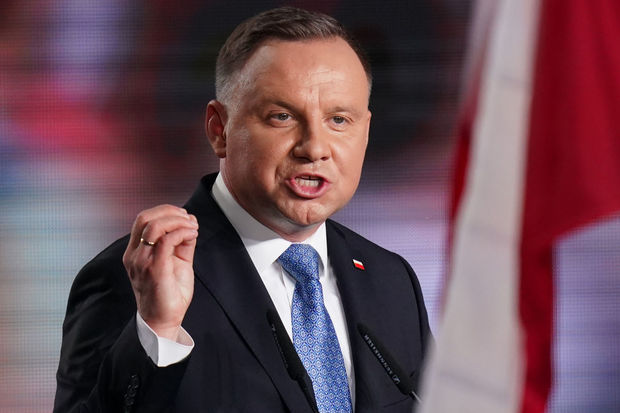 Polşa prezidenti: “Putini Qərblə dialoq istəməyə məcbur etməliyik”