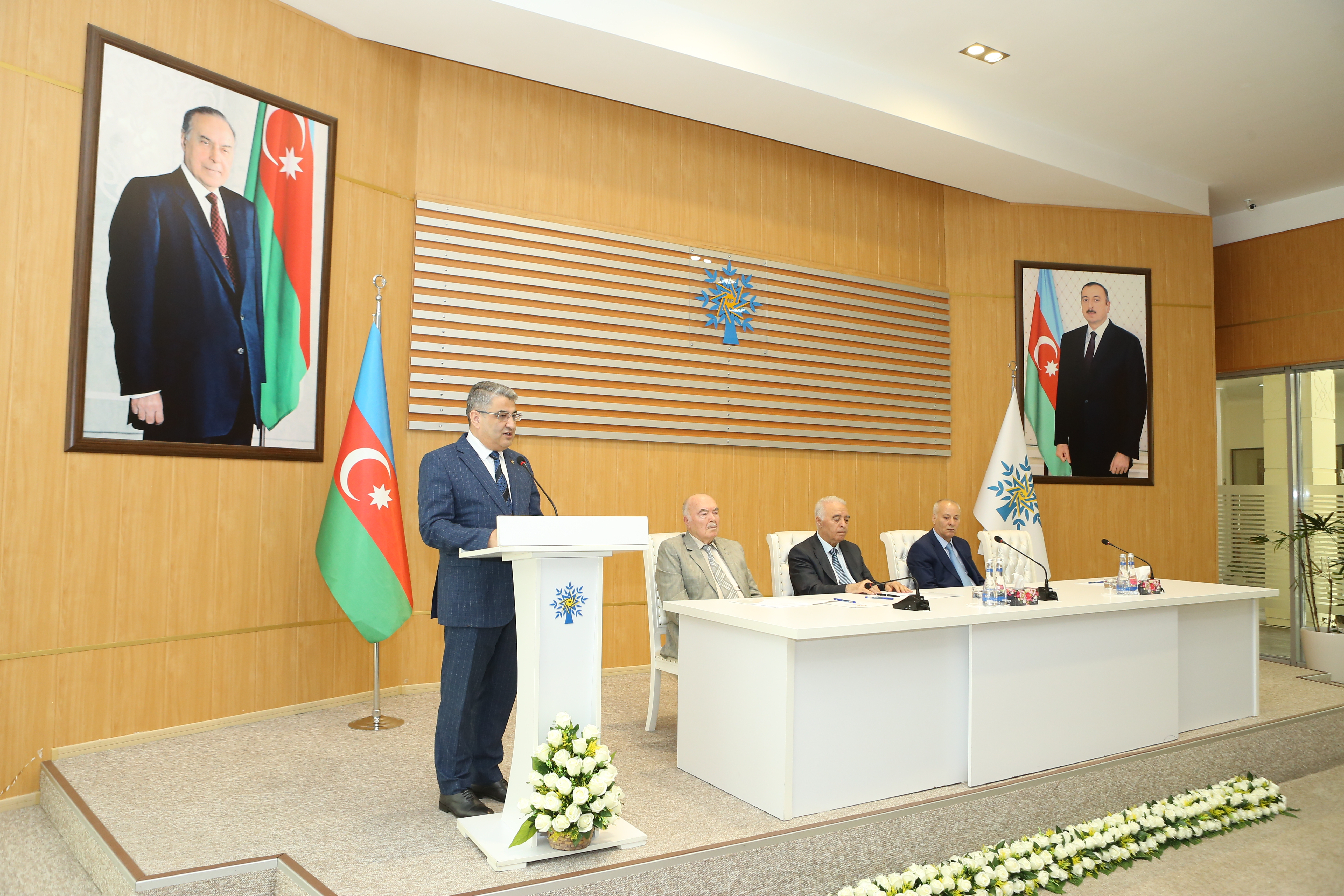 Binəqədi rayonunda Ağsaqqallar Şurasının illik hesabat yığıncağı keçirildi - FOTOLAR