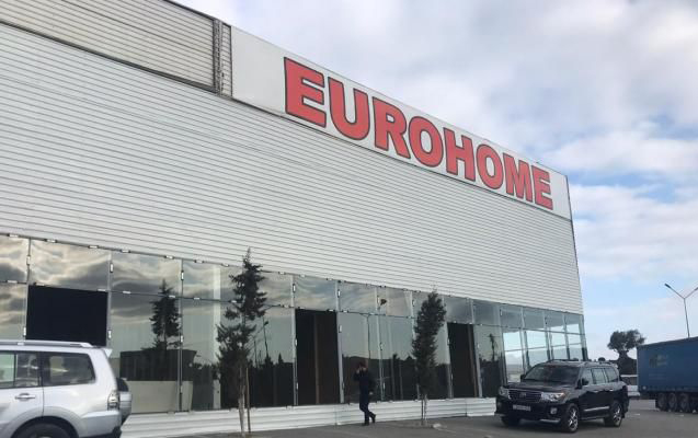 “EuroHome”da mağaza sahibini qətlə yetirən qardaşlar tutuldu