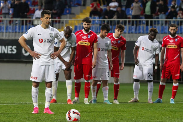 Tyaqo Bezerra: “Neftçi”nin mərhələ adlaması üçün dualarımı əsirgəməyəcəyəm”