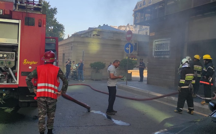 "Yüngül cinayətlər" restoranındakı yanğın söndürüldü