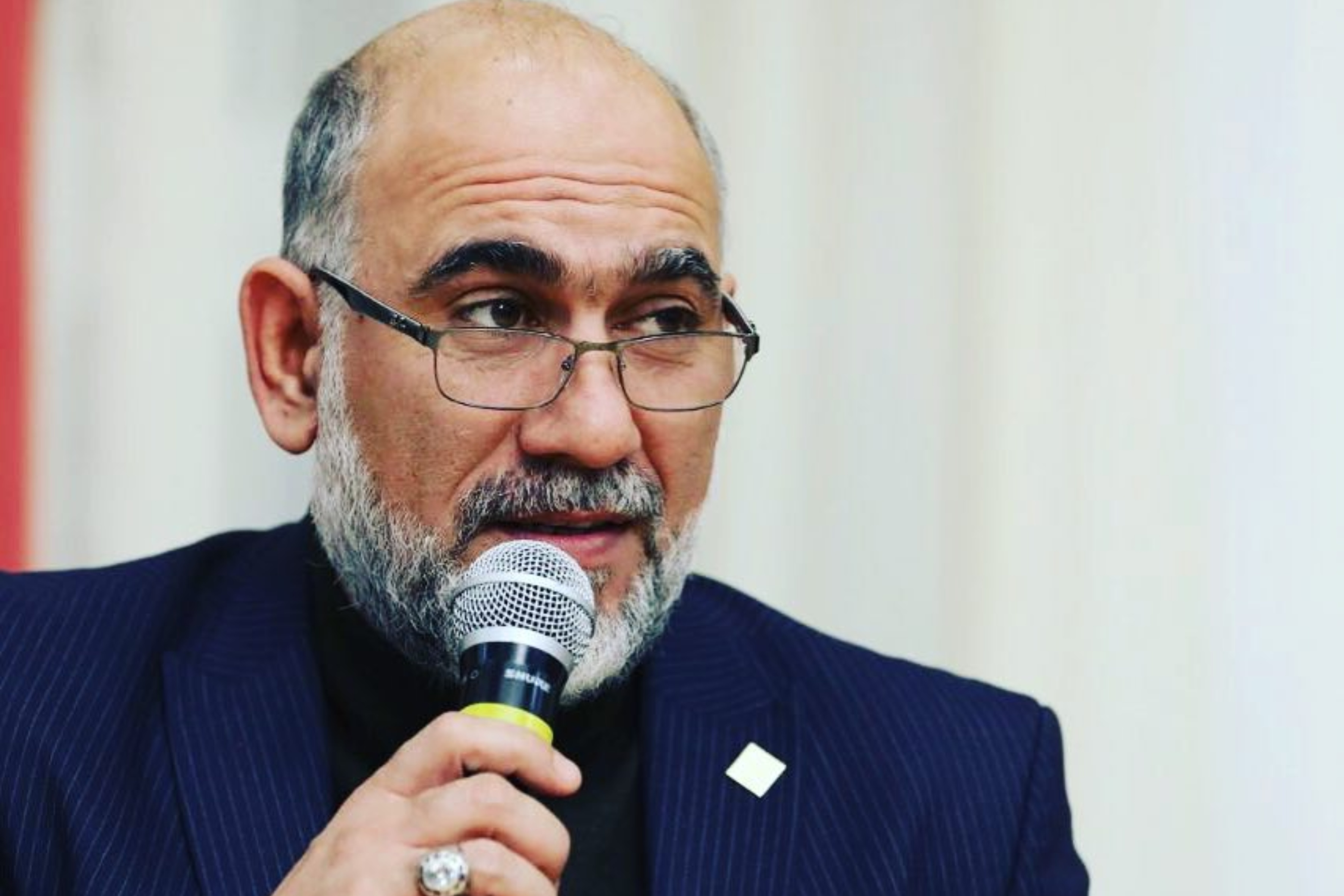 Elşən Xəzərdən ittihamlara cavab: "Boş adamlardır da"