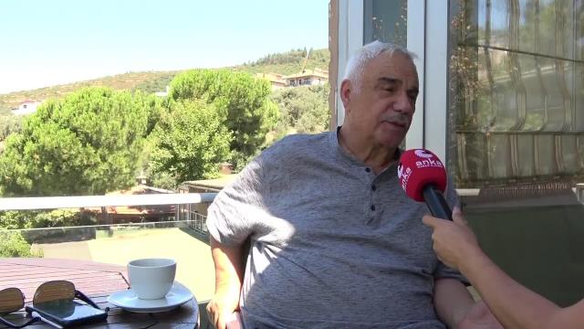 Məşhur aktyor vəsiyyətini açıqladı: "Öləndə qardaşımın oğlanları çiyinlərində aparıb dəfn etsinlər"