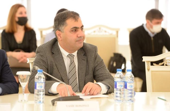 Baş redaktor: “Bəzi KİV-də peşə etikası prinsipləri pozulur”