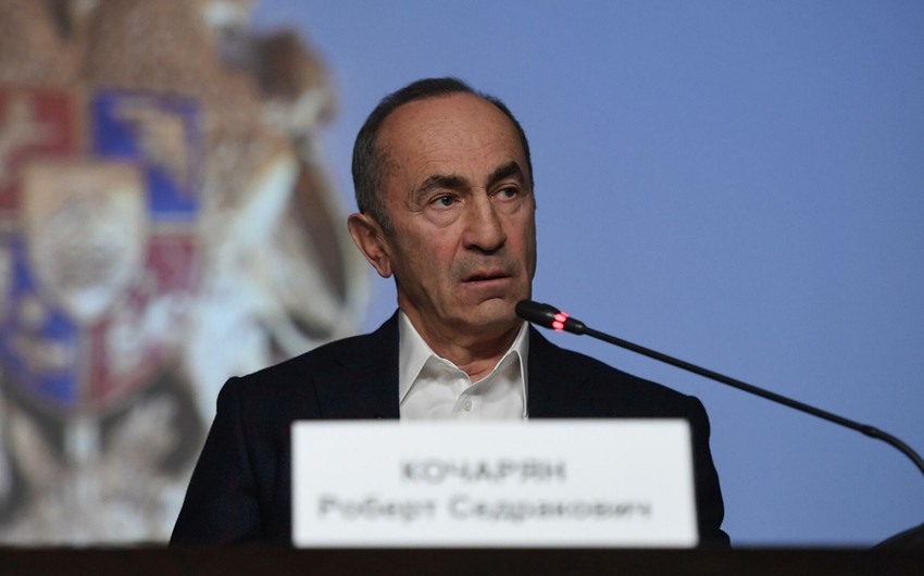 Robert Köçəryan Ermənistanı tərk etdi