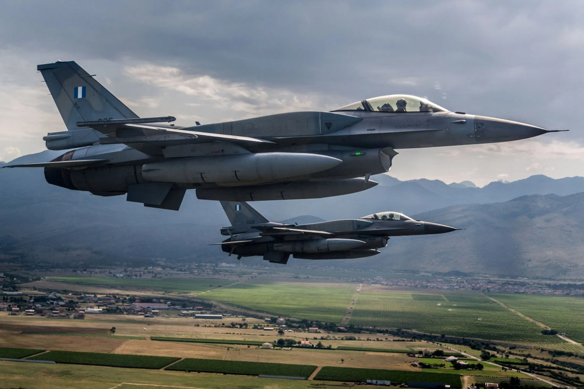 Yunanıstan Türkiyənin iki F-16 təyyarəsinin radar sistemi bloklayıb