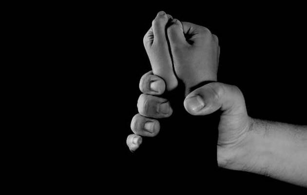 Müəllim oğlan şagirdini cinsi istismara məruz qoydu, cinayət işi açıldı