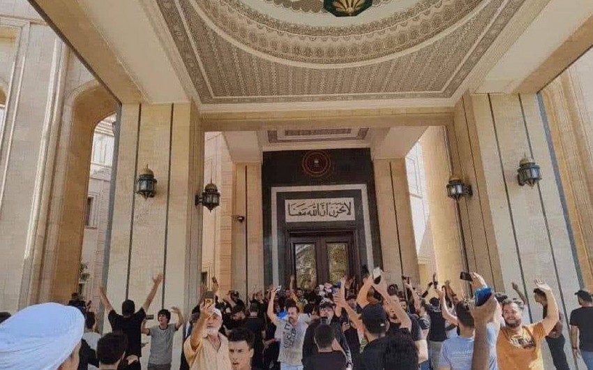 İraqda etirazçılar Respublika Sarayına girdilər