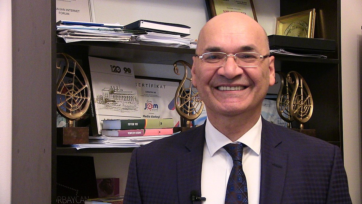 "Son dövrlərdə Azərbaycanda internetin sürəti artıb" - Osman Gündüz