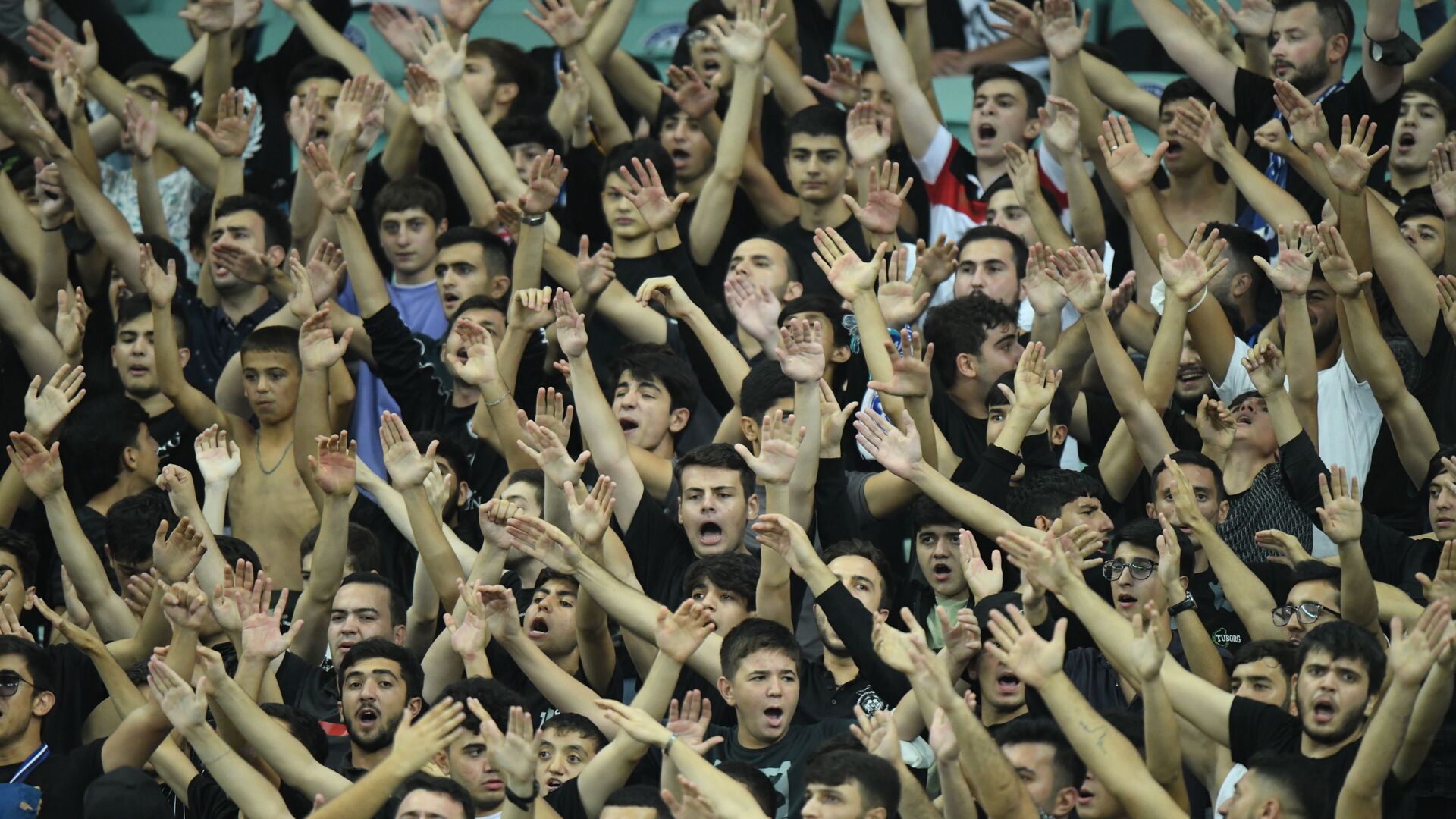 "Qarabağ" medianı təhqir edən azarkeşlərinə görə cəzalandı