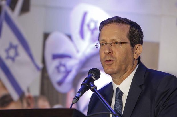 İsrail prezidenti: “İran hakimiyyətinə etibar etmək olmaz”