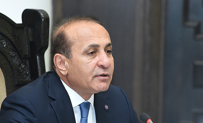 Ermənistanın keçmiş baş nazirinin əmlakına həbs qoyulub