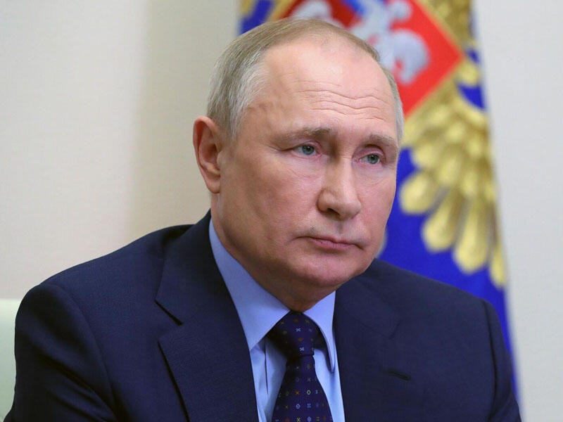 Putin: "Ölkələrin dollara inamı itib"