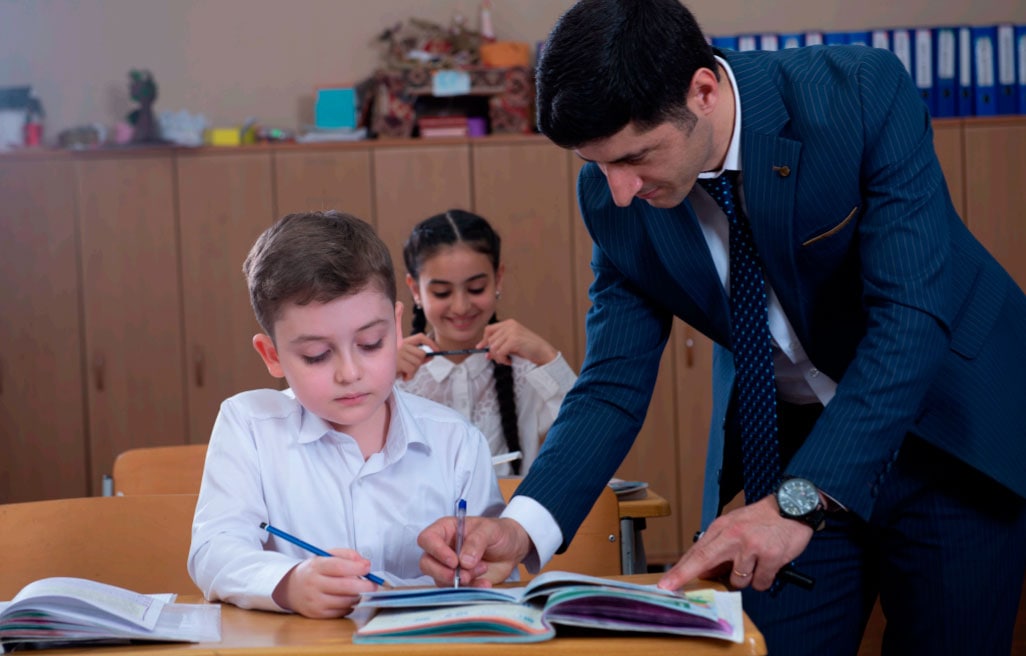 Elm və Təhsil Nazirliyi VACİB MƏLUMAT YAYDI - Bu müəllimlər...