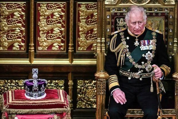 Böyük Britaniyanın yeni kralı rəsmən elan olundu