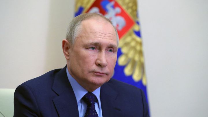Putin III Çarlzı təbrik etdi