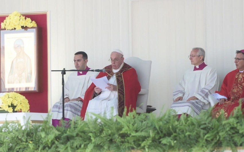 Roma Papası Azərbaycan və Ermənistan arasında sülh üçün hər kəsi dua etməyə çağırdı