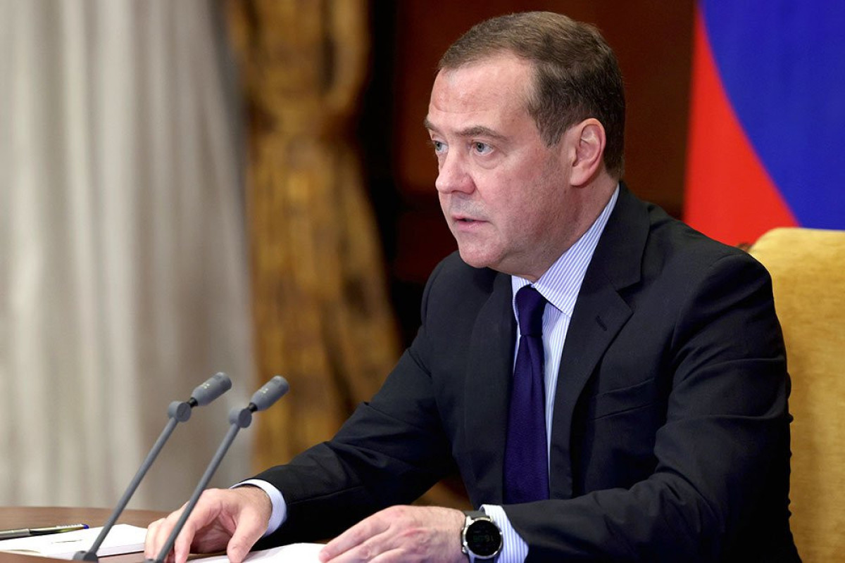 Medvedev: “Geriyə yol yoxdur”