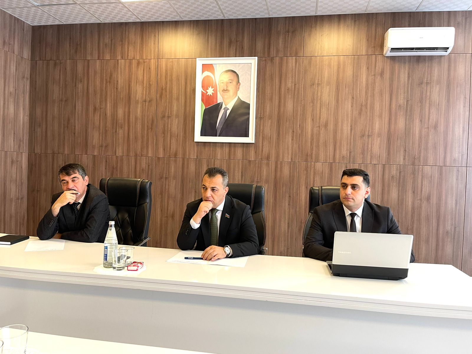 Vüqar İskəndərov vətəndaş qəbulu keçirdi - FOTOLAR
