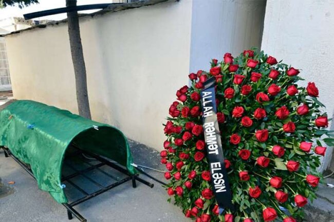 Azərbaycanda şair vəfat etdi - FOTO