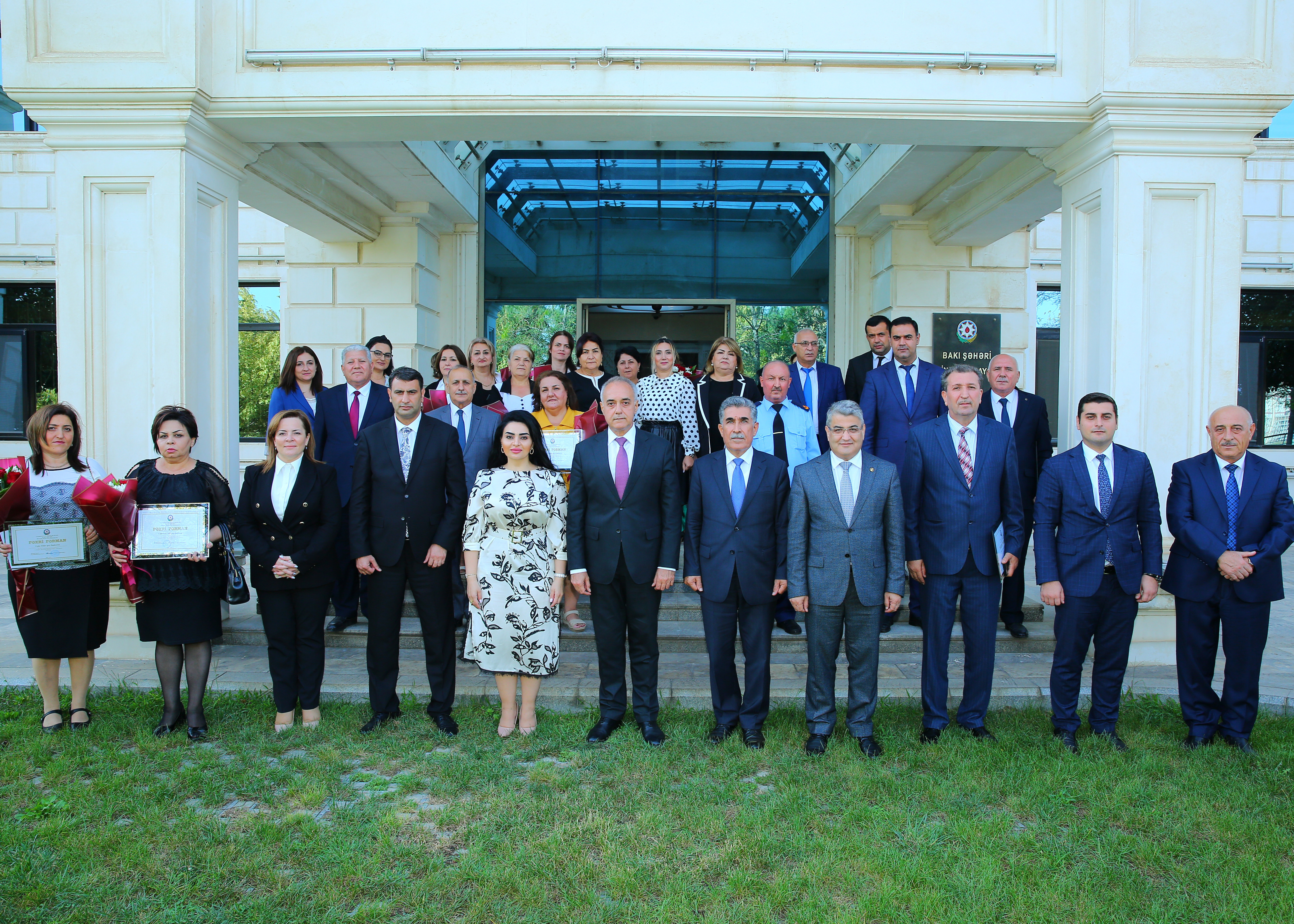 Binəqədi rayonunda “Beynəlxalq Müəllimlər Günü” münasibətilə tədbir keçirildi - FOTOLAR