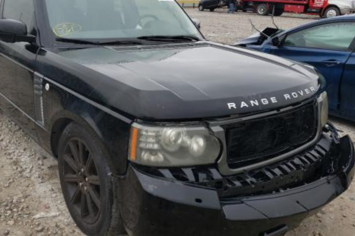 Azərbaycanda "Range Rover" piyadanı vuraraq öldürdü
