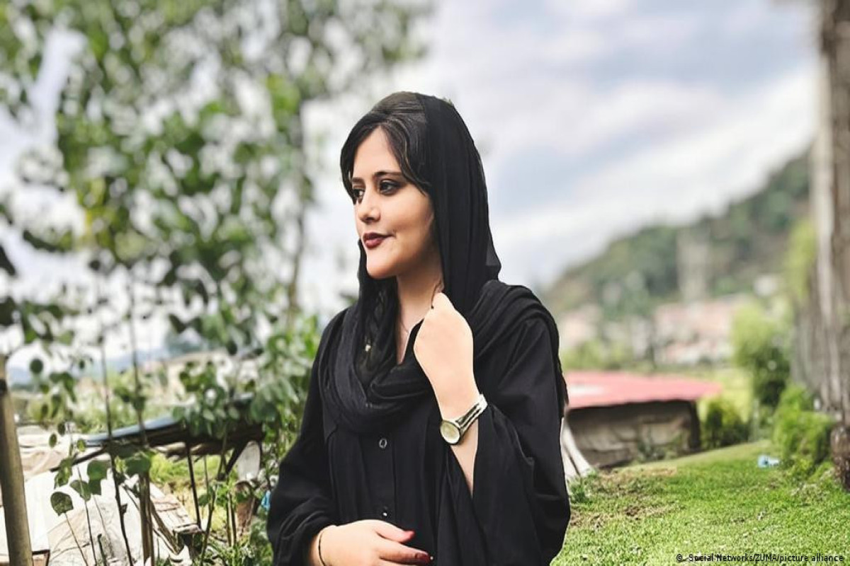 İran Məhsa Əmininin ölüm səbəbini açıqladı