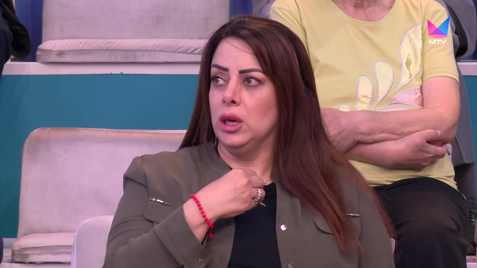 Əri ilə qardaşı arvadını yataqda yaxalayan aktrisa: "6-7 ay susdum" - VİDEO