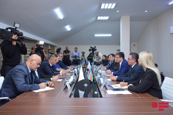 MEDİA və Mətbuat Şurası arasında əməkdaşlıq memorandumu imzalandı - Fotolar