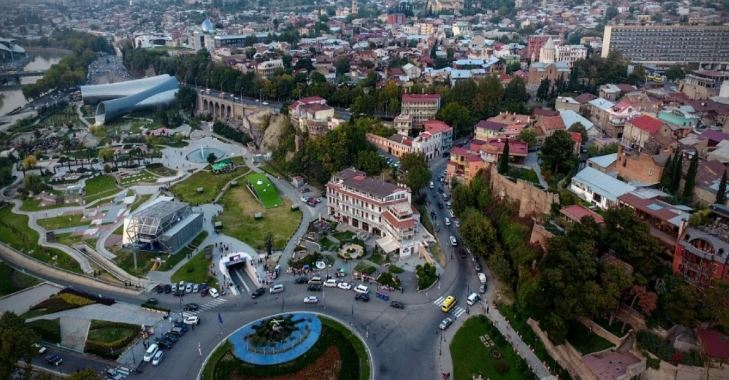 Gürcü nazir: Rusiya ilə viza rejiminin nəzərdən keçirilməsinə ehtiyac yoxdur