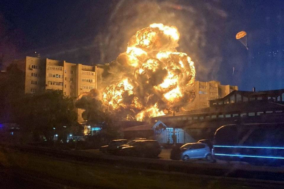 Rusiyada təyyarənin binaya çırpılması nəticəsində ölənlərin sayı 14-ə çatdı
