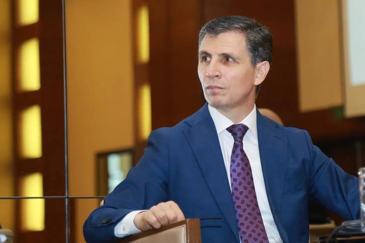 Zahid Oruc: “66 faiz məzun hər hansı ali və peşə təhsili olmadan cəmiyyətə atılır”