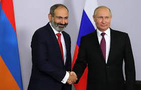 Paşinyan Putinin təqdim etdiyi sülh sazişini təsdiq etməyə hazır olduğunu bildirib