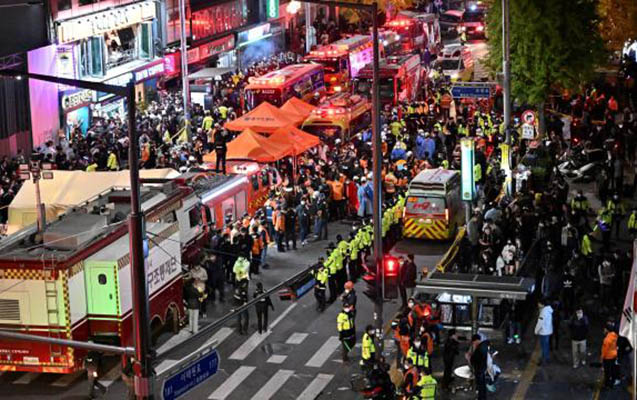 Cənubi Koreyada izdiham zamanı 270 nəfər itkin düşüb