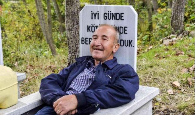 Ölməzdən əvvəl məzar daşlarını hazırlatdılar – Üzərinə yazılan sözlər görənləri məyus etdi