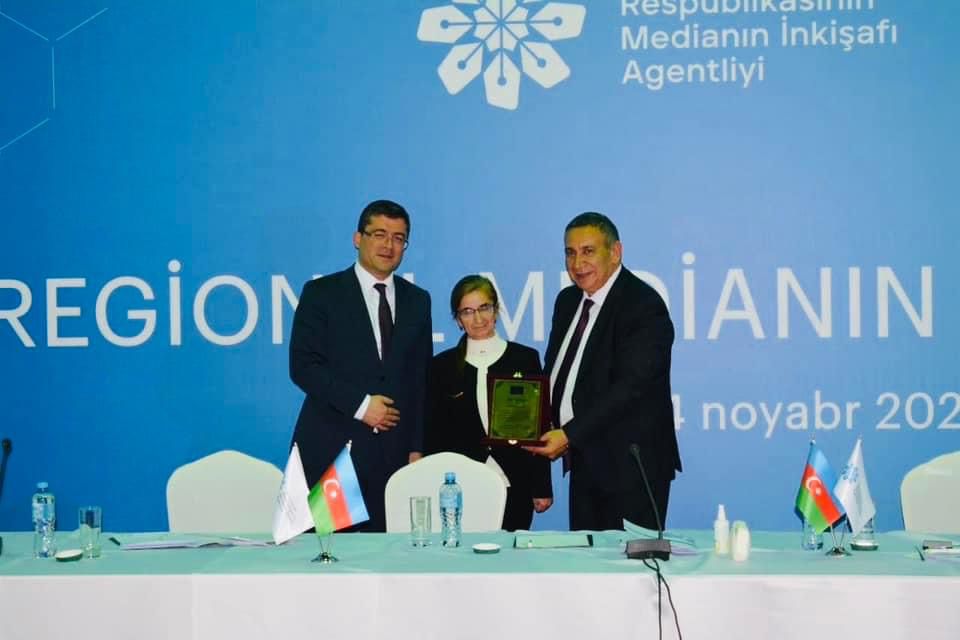 Mətbuat Şurası Aytəkin Alxaslını təltif etdi - FOTO