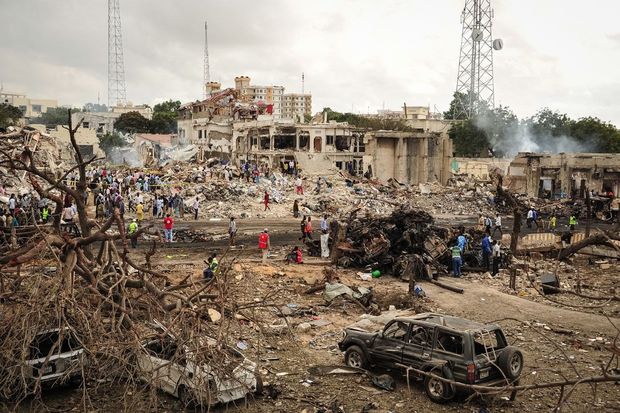 Somalidə hərbi bazada partlayış: Azı 15 nəfər öldü