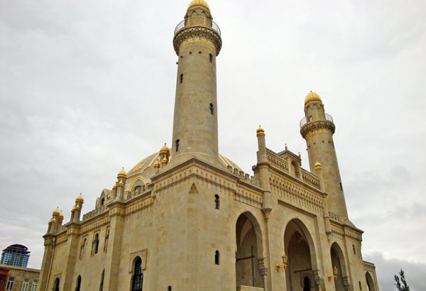 "Təzə Pir” məscidinin rəisi vəfat etdi - FOTO