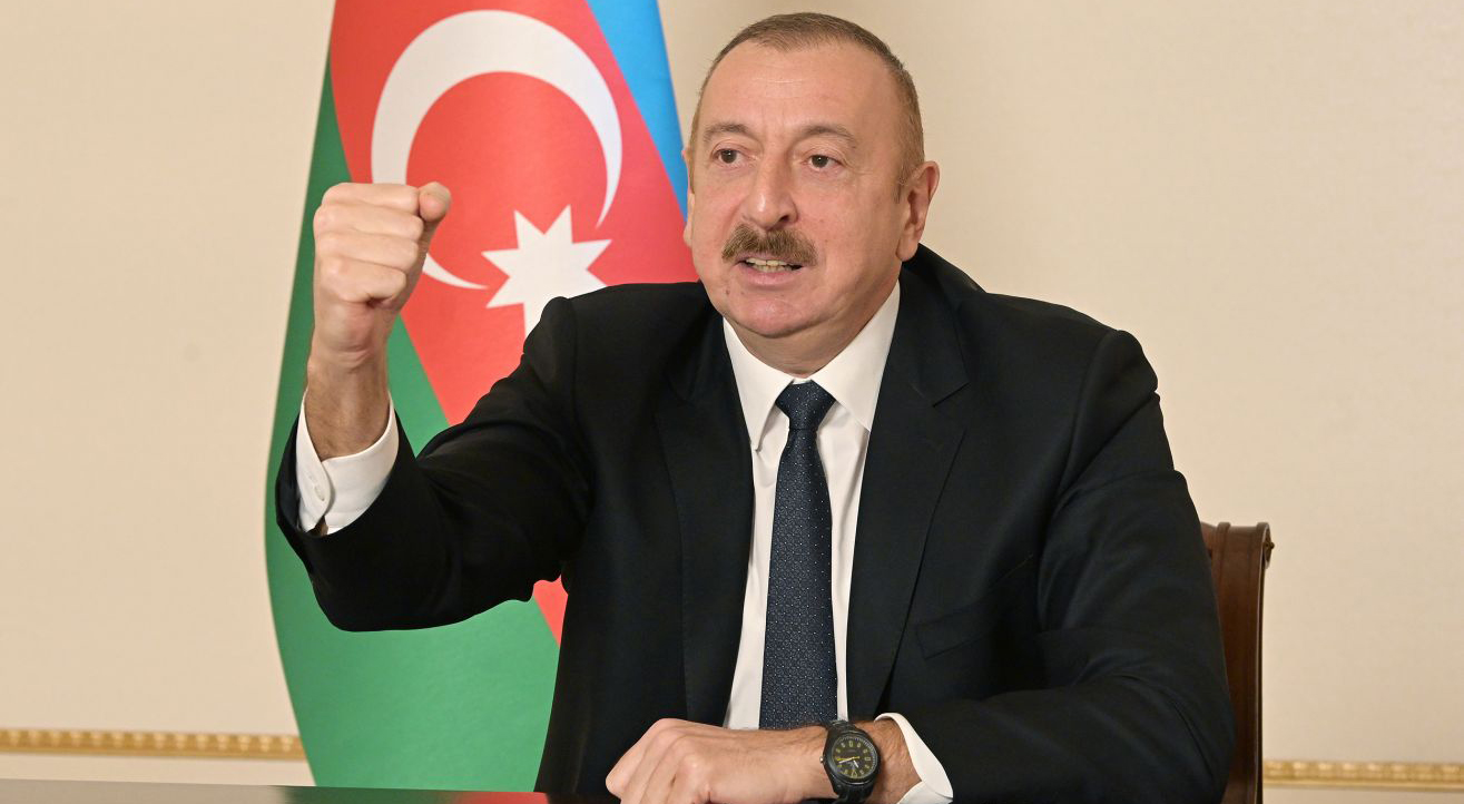 "İlham Əliyev informasiya cəbhəsinin də Ali Baş Komandanıdır"