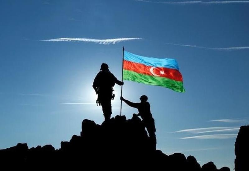 Azərbaycanda Dövlət Bayrağı Günüdür