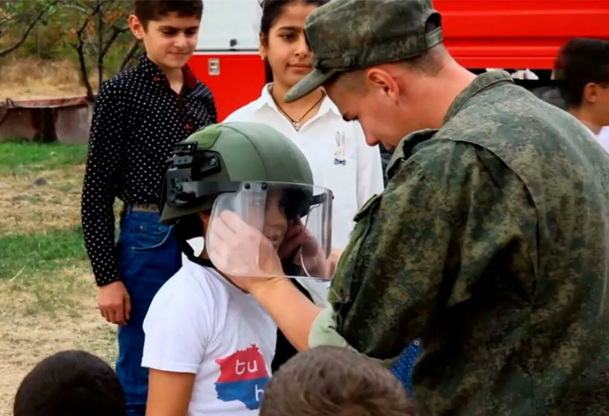 İngiltərə MN: “Rusiya məktəblərində hərbi təlimlər keçiriləcək”