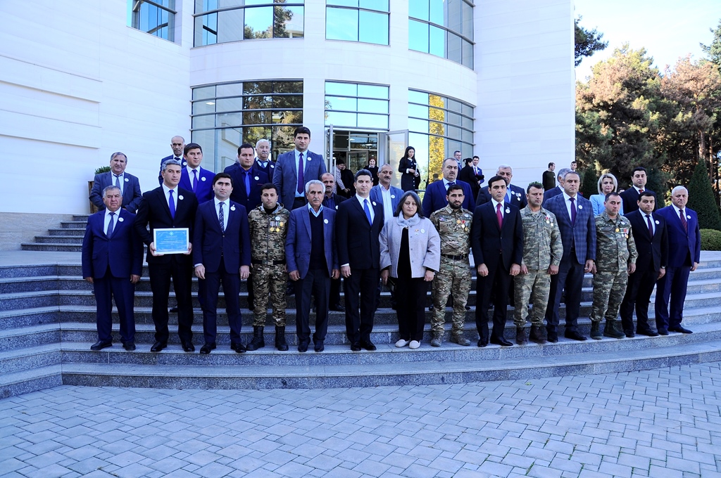 Naftalanda Yeni Azərbaycan Partiyasının təsis edilməsinin 30 illiyi qeyd edilib - FOTOLAR